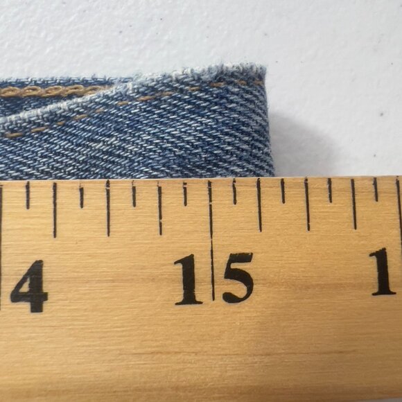 Tommy Jeans Y2K Mid/High Rise Denim Shorts Size 7 Blue Vintage Style - Picture 5 of 6